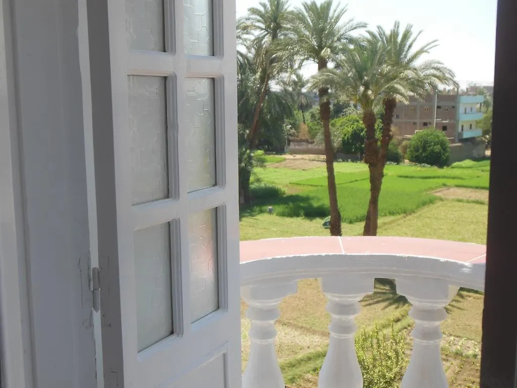 Cleopatra Hotel Luxor 2*,