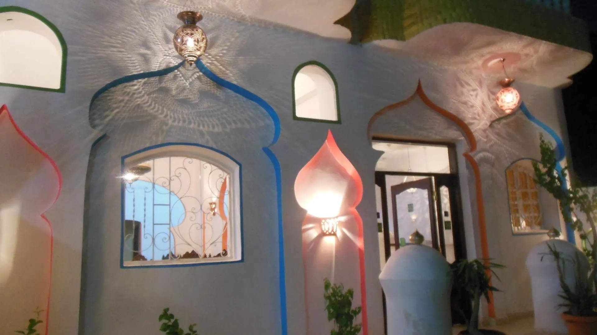 **  فندق كليوباترا الاقصر الأقصر مصر